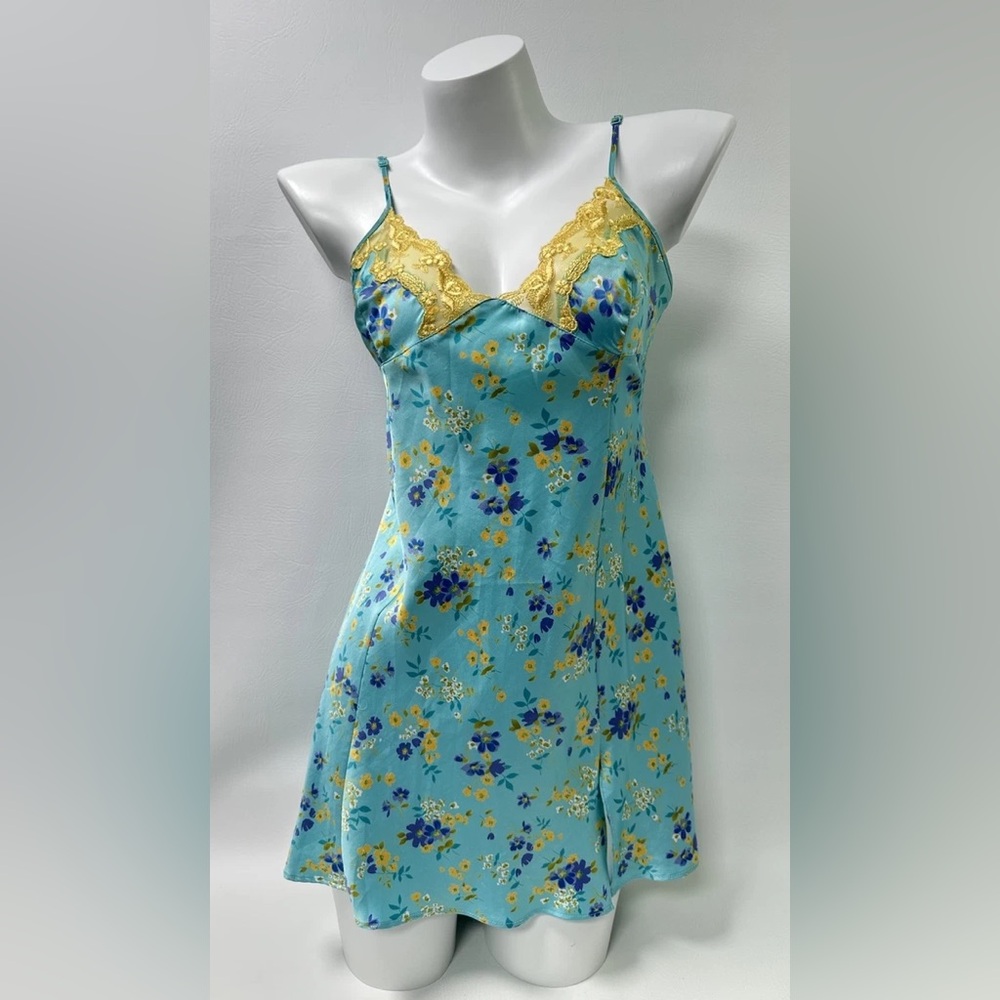 Vintage Y2K 2001 Victoria’s Secret Slip Dress Blue Yellow Lace Floral Small